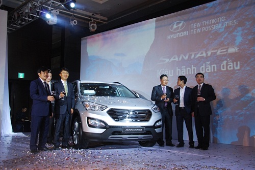 Ra mắt Hyundai Santa Fe và i30 mới tại Việt Nam 1