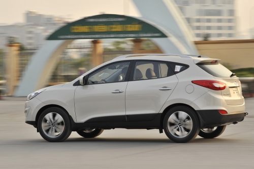Hyundai Tucson 2014 ra mắt khách Việt với giá từ 935 triệu đồng