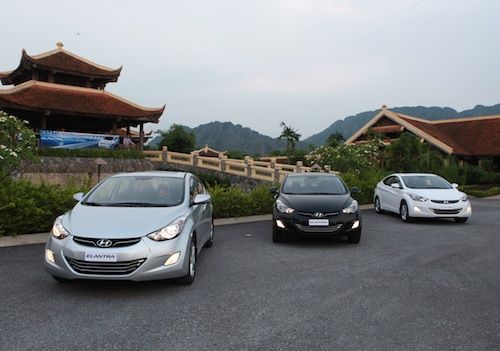 Hyundai Elantra chính thức bán với giá từ 699 triệu đồng 2