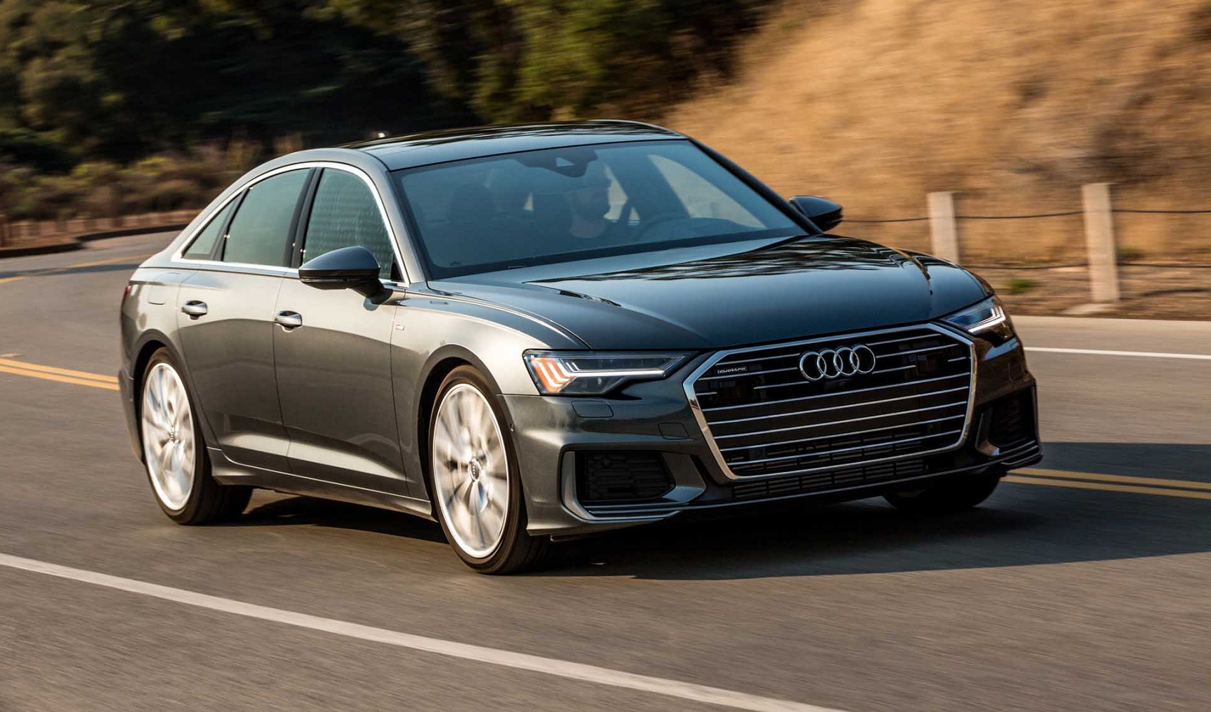 Audi triệu hồi 7 mẫu xe vì nguy cơ nhiễm nước