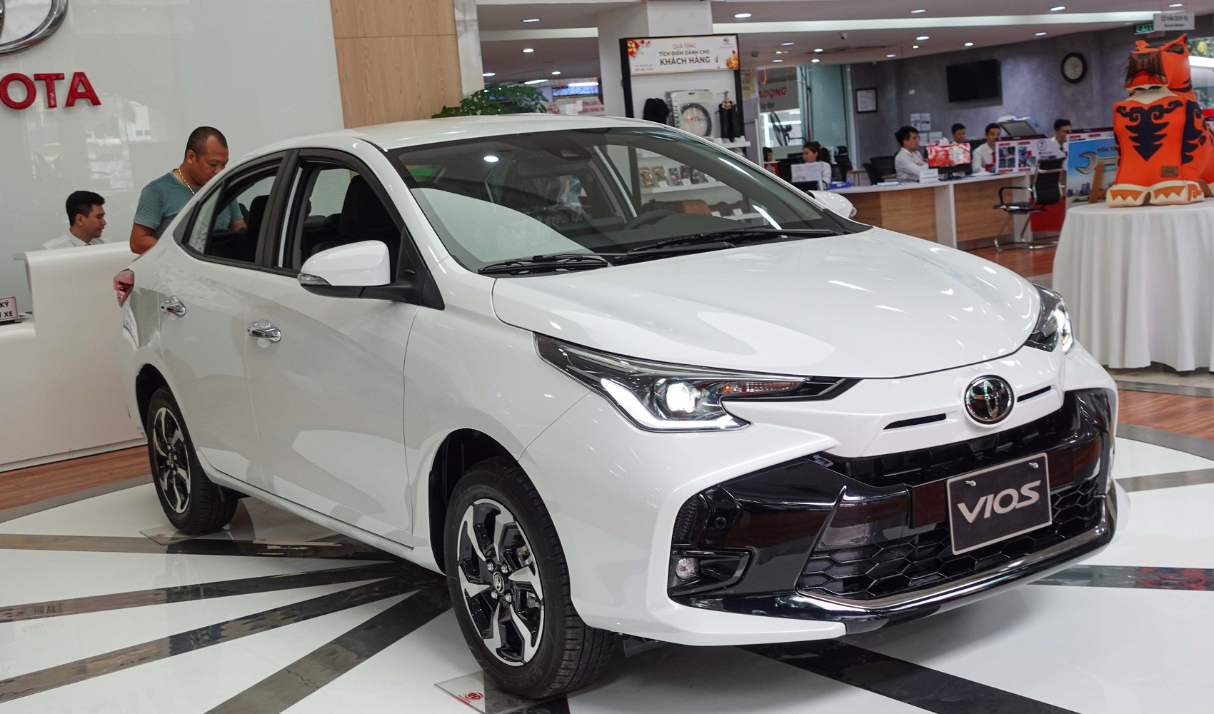 Toyota Vios 2023 có giá cao nhất 600 triệu đồng - vẫn là bản cũ