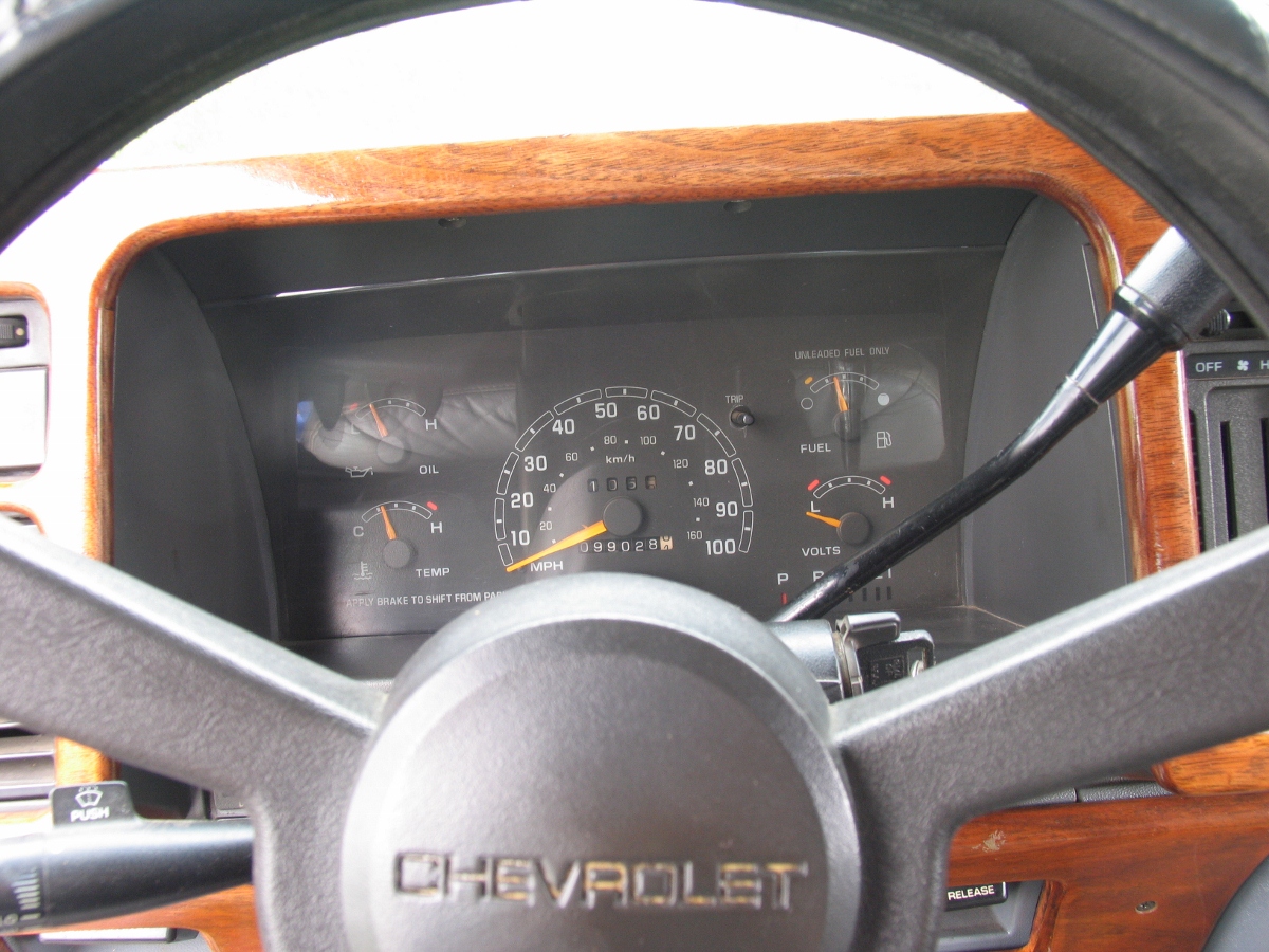 Bất ngờ xế lạ Chevrolet Astro 2.5L tại miền Tây_7