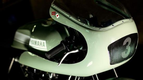 Yamaha XJR1300 café racerA2