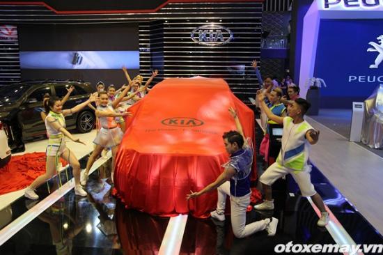 VMS 2015 Thaco giới thiệu xe Kia 9