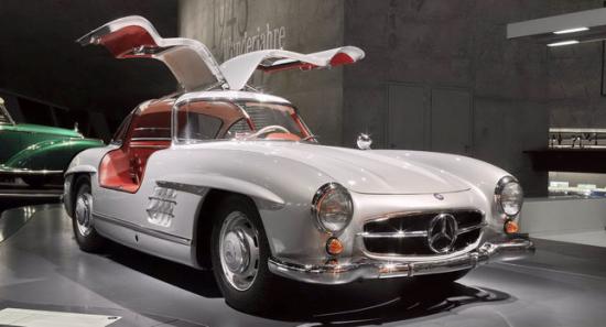 bảo tàng hãng xe Mercedes 3