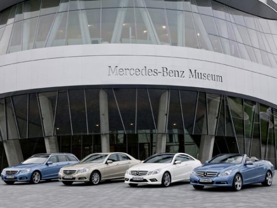 bảo tàng hãng xe Mercedes 4