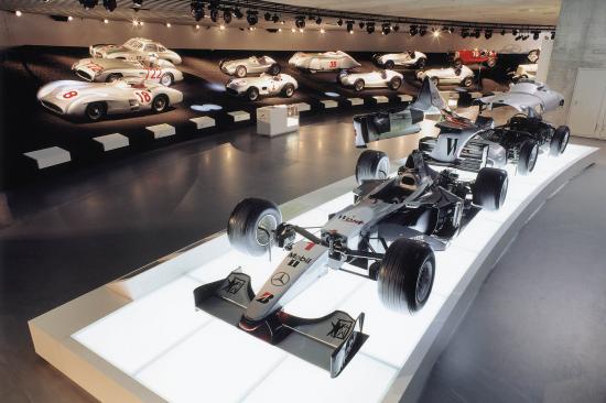 bảo tàng hãng xe Mercedes 7