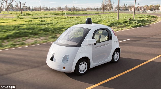 Xe tự lái Google có thể giao tiếp với người đi bộ