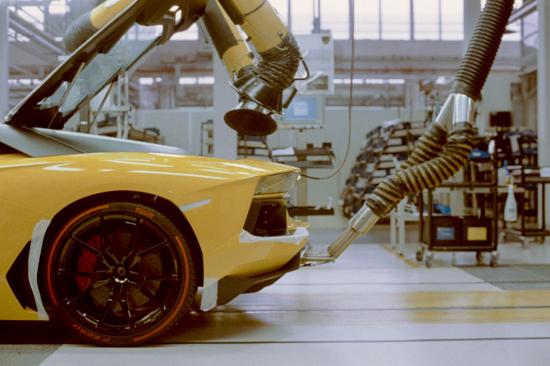 Nhà máy sản xuất Lamborghini 14