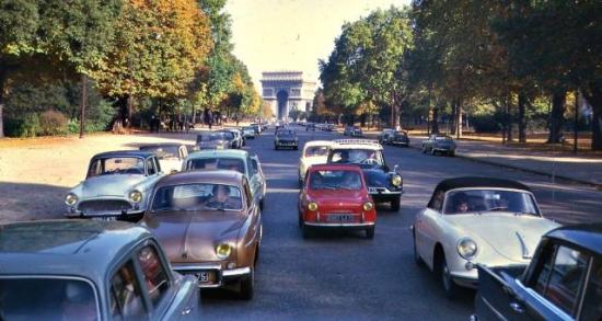 Paris cấm ô tô 