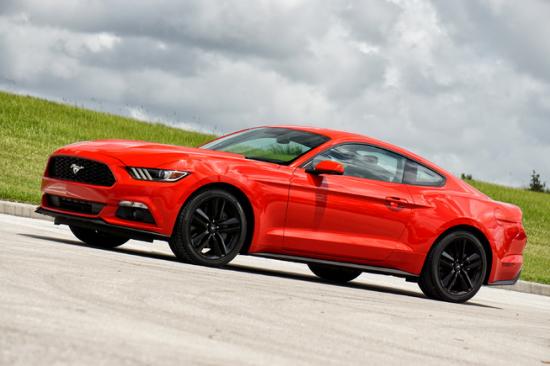 Xe Ford Mustang 2015 
