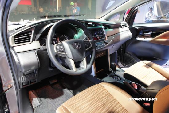 Toyota Innova 2016 bản V và G 4