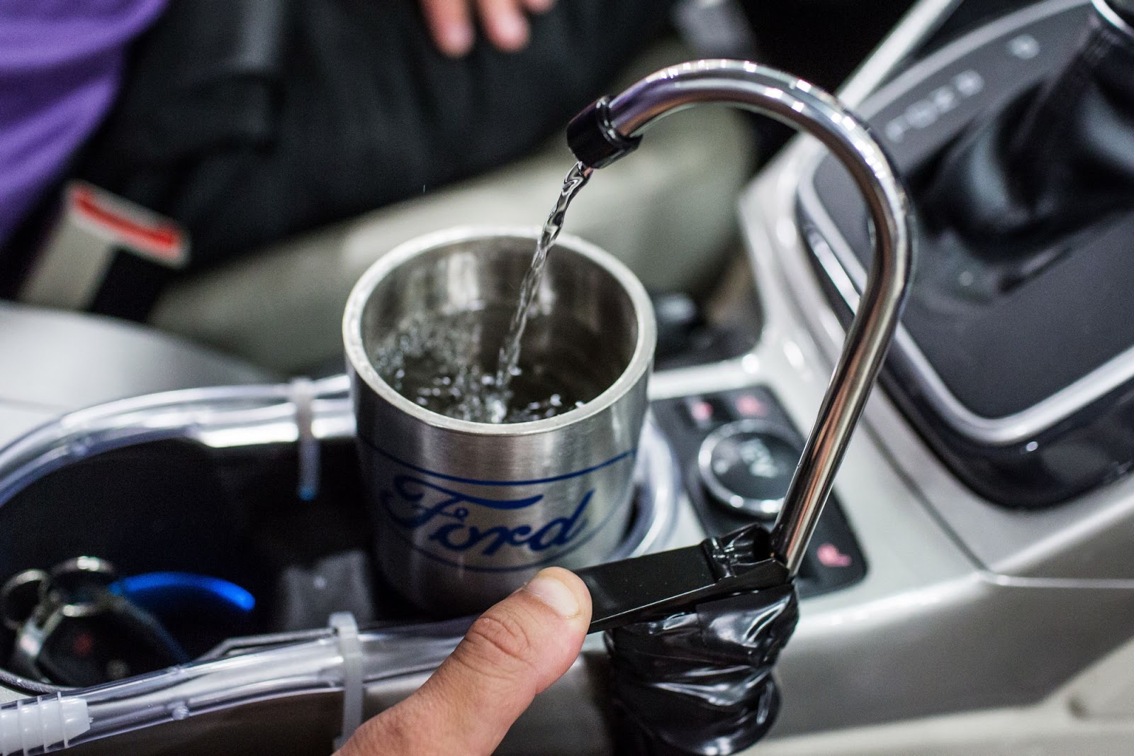 Ford biến nước thải điều hòa thành nước uống