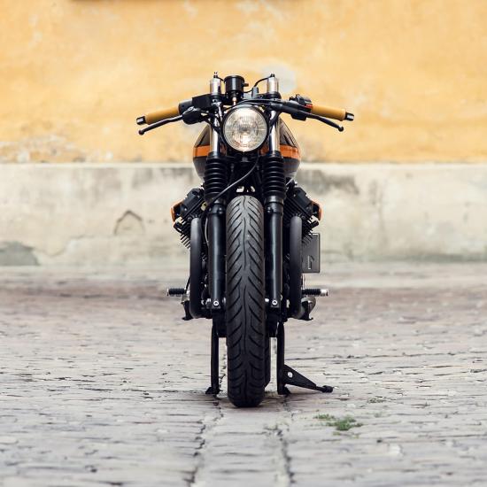 Moto Guzzi V65 8