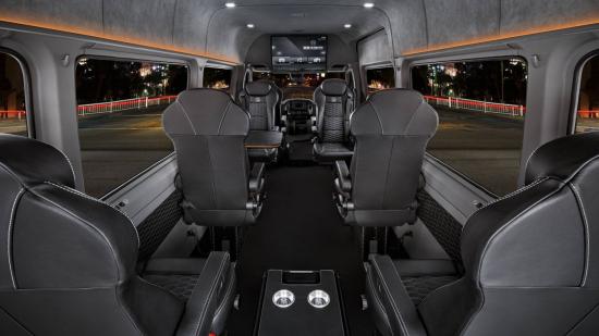 Xe Mercedes Sprinter VIP Conference Lounge 2