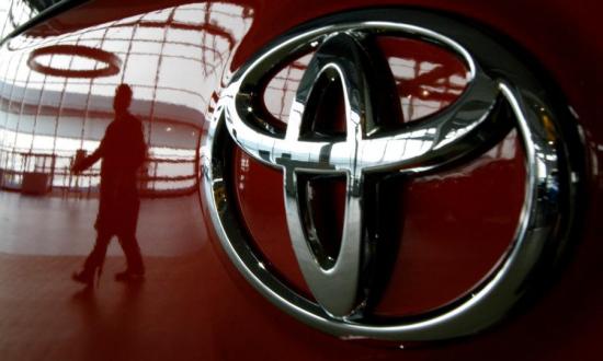 Lợi nhuận hãng xe Toyota sụt giảm 
