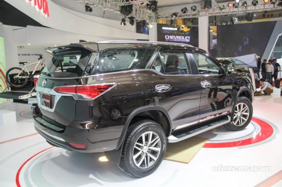 Xe Toyota Fortuner 2017 1