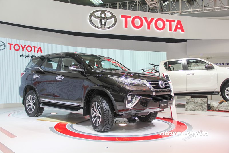 Toyota Fortuner 2017 “bung lụa” ngay tháng đầu tiên bán ra