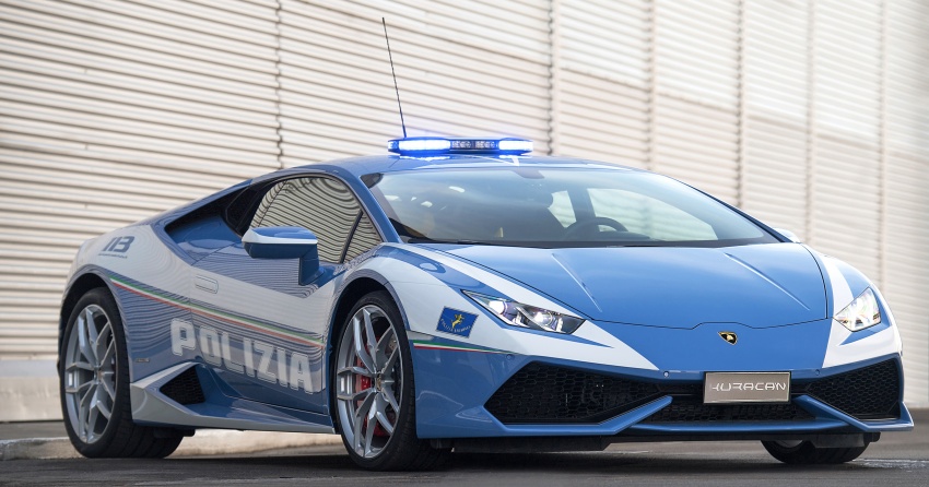 “Phát thèm” với siêu xe Lamborghini mới của cảnh sát Ý
