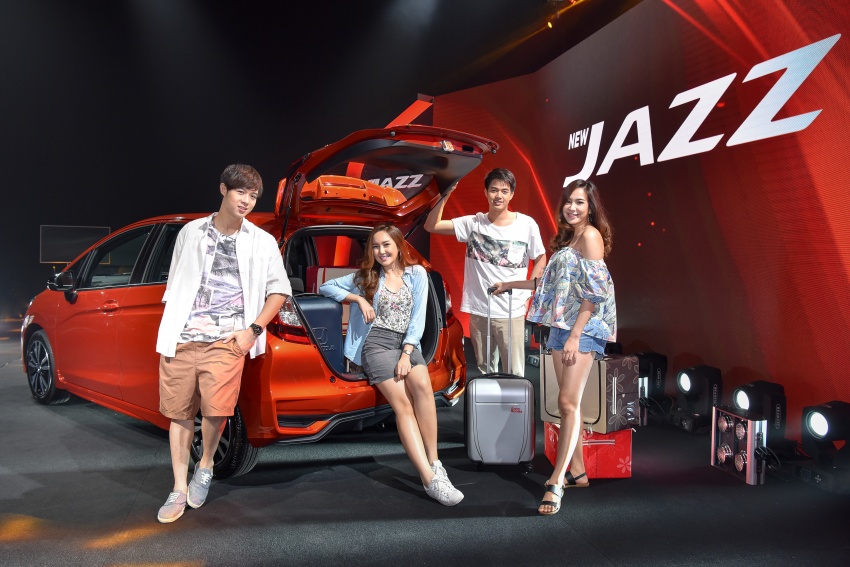 Honda Jazz ra mắt Thái Lan, giá khởi điểm 555.000 bath