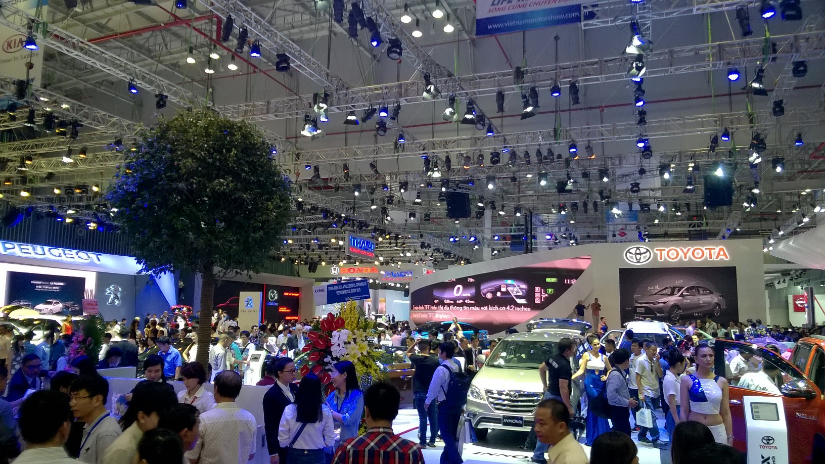 Thị trường ôtô Việt giảm tới 20%