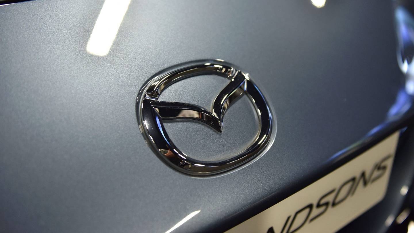 Đến lượt Mazda và Suzuki bị phát hiện “gian lận” khí thải