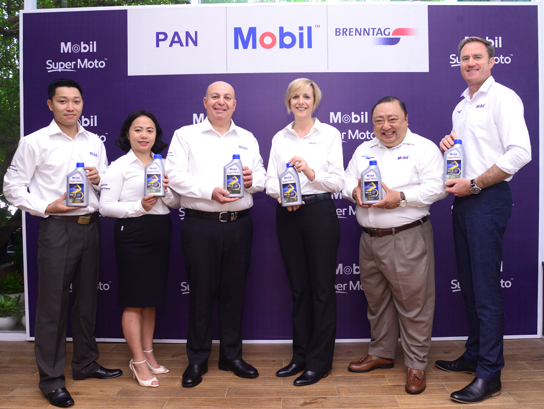 ExxonMobil ra mắt dầu nhớt Super Moto cho xe máy tại Việt Nam