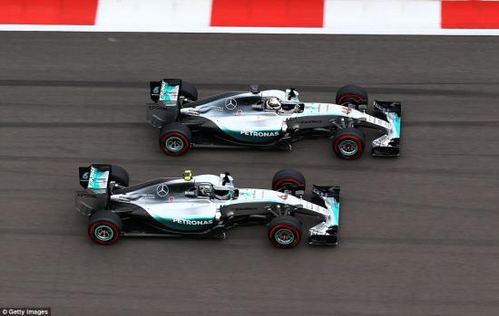 Mercedes-AMG vô địch F1 2015 6