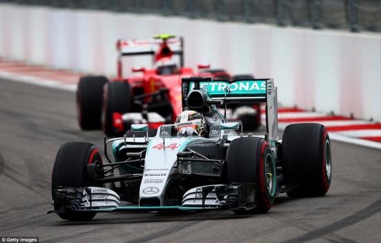 Mercedes-AMG vô địch F1 2015 2