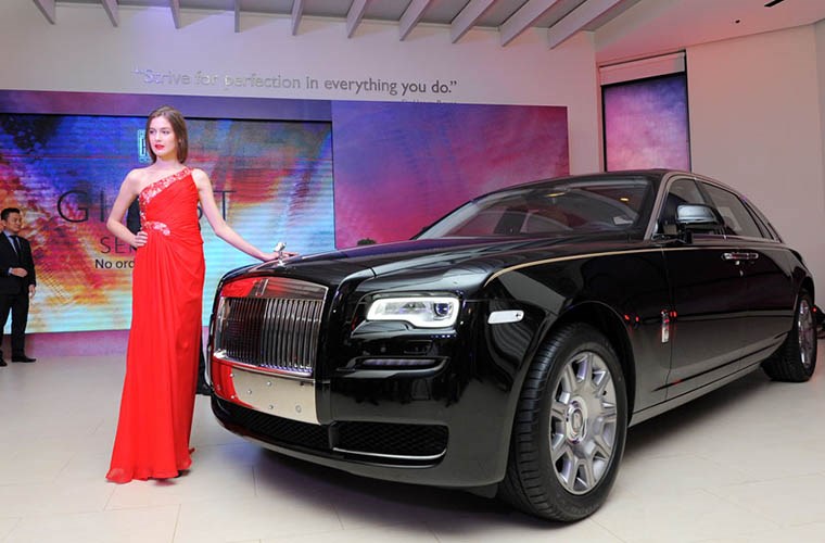 Rolls-Royce Ghost triệu hồi 2