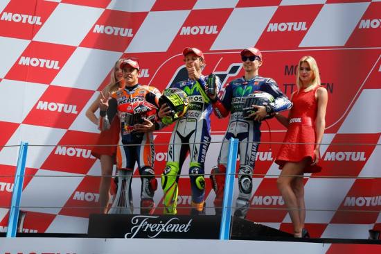 MotoGP 2015: Chiến thắng được quyết định ở góc cua cuối a1