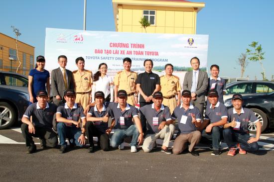 Toyota mang chương trình lái xe an toàn tới Hà Nam