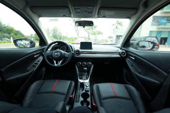 Mazda2 thế hệ mới chính thức được ra mắt tại Việt Nam a13