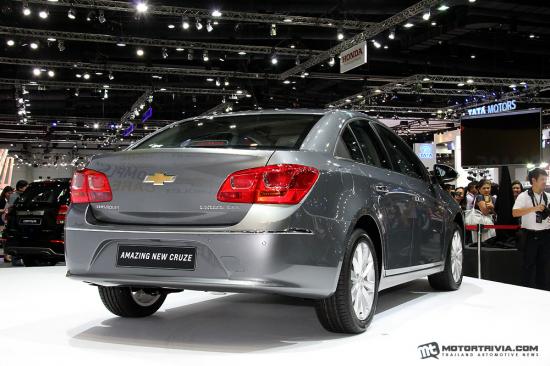 Chevrolet Cruze 2015 tại Thái Lan có giá từ 26.893 USD a4