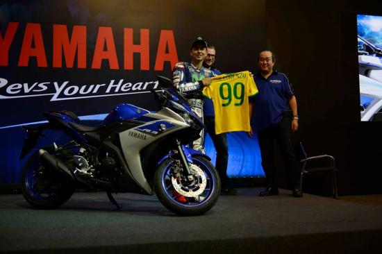 Jorge Lorenzo giới thiệu Yamaha YZF-R3-anh-1