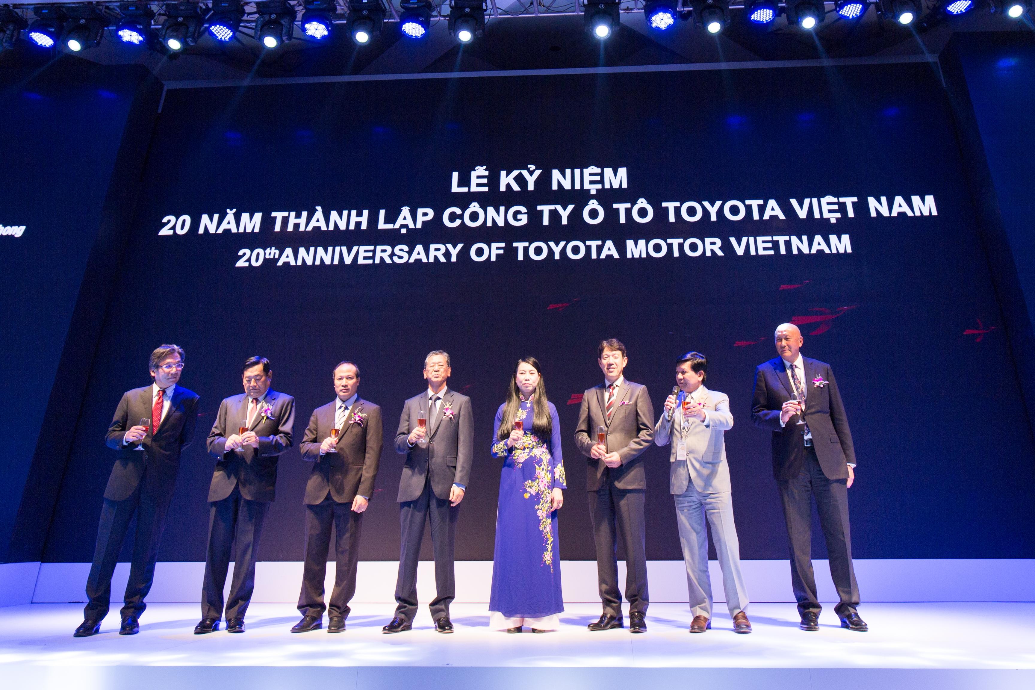 Với những đóng góp cho xã hội Việt Nam