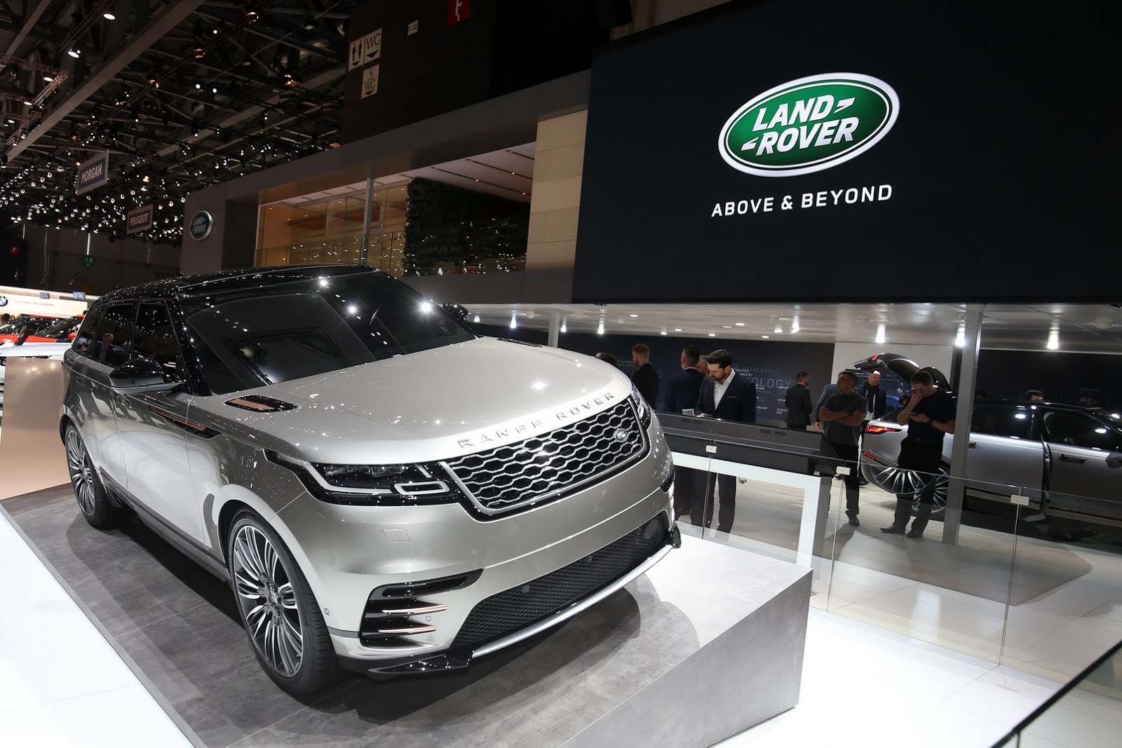 Cận cảnh mẫu SUV Range Rover Velar hoàn toàn mới