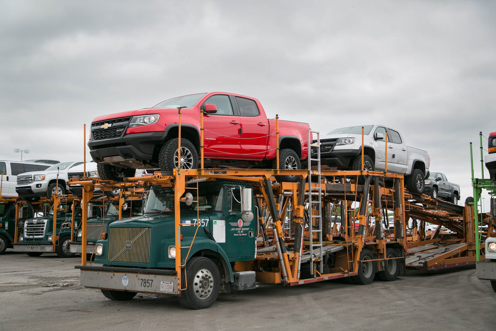 Siêu bán tải Chevrolet Colorado ZR2  đã sẵn sàng tới tay khách