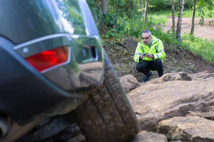 “Chơi điều khiển từ xa” xe Jaguar - Land Rover với công nghệ mới
