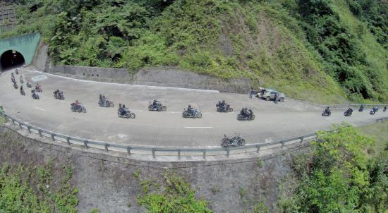 “Chạy đã” 2.000km với đoàn Harley xuyên Việt 1