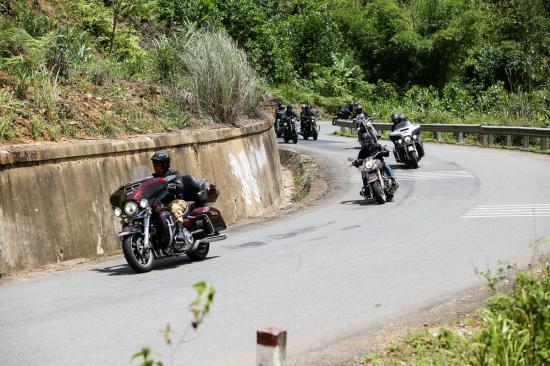 “Chạy đã” 2.000km với đoàn Harley xuyên Việt 4
