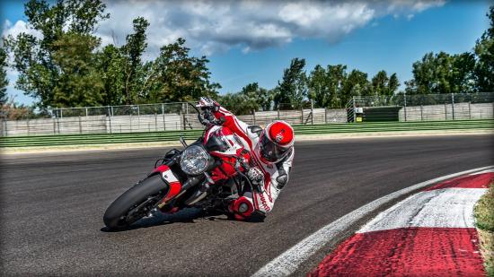 Ducati Monster 1200 R – naked bike mạnh nhất của Ducati ra mắt 19