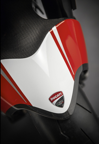 Ducati Monster 1200 R – naked bike mạnh nhất của Ducati ra mắt 13