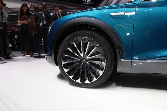 IAA 2015: Audi thách thức Tesla bằng E-tron Quattro đầy sắc sảo10