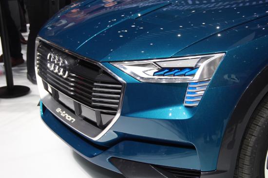 IAA 2015: Audi thách thức Tesla bằng E-tron Quattro đầy sắc sảo12