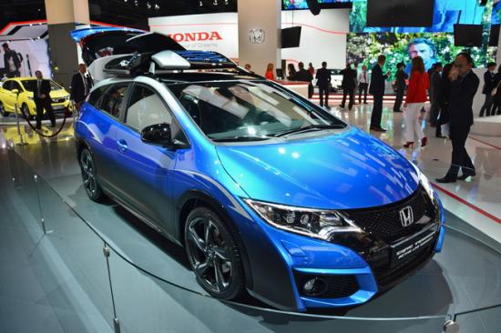 IAA 2015: Honda giới thiệu Civic Tourer Active Life tiện dụng 1