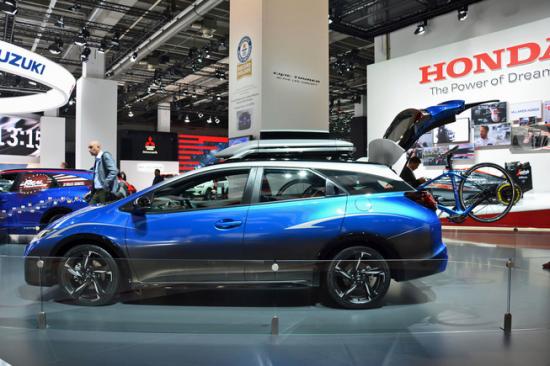 IAA 2015: Honda giới thiệu Civic Tourer Active Life tiện dụng 2