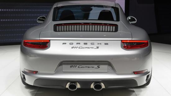 IAA 2015: Porsche 911 Carrera mới mạnh mẽ và tiêu thụ nhiên liệu tiết kiệm hơn 19