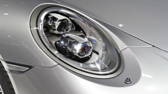 IAA 2015: Porsche 911 Carrera mới mạnh mẽ và tiêu thụ nhiên liệu tiết kiệm hơn 17