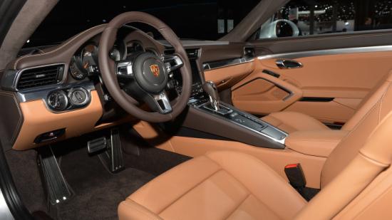 IAA 2015: Porsche 911 Carrera mới mạnh mẽ và tiêu thụ nhiên liệu tiết kiệm hơn 18